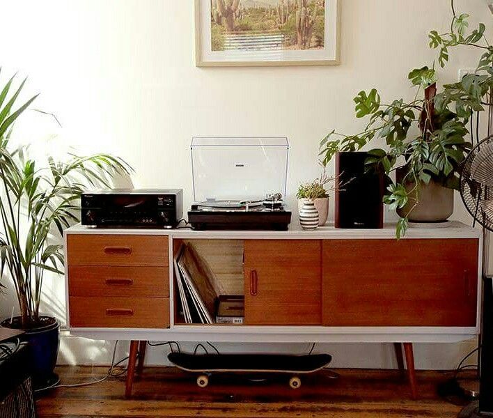 This guy is on the road to the best speakers for vinyl